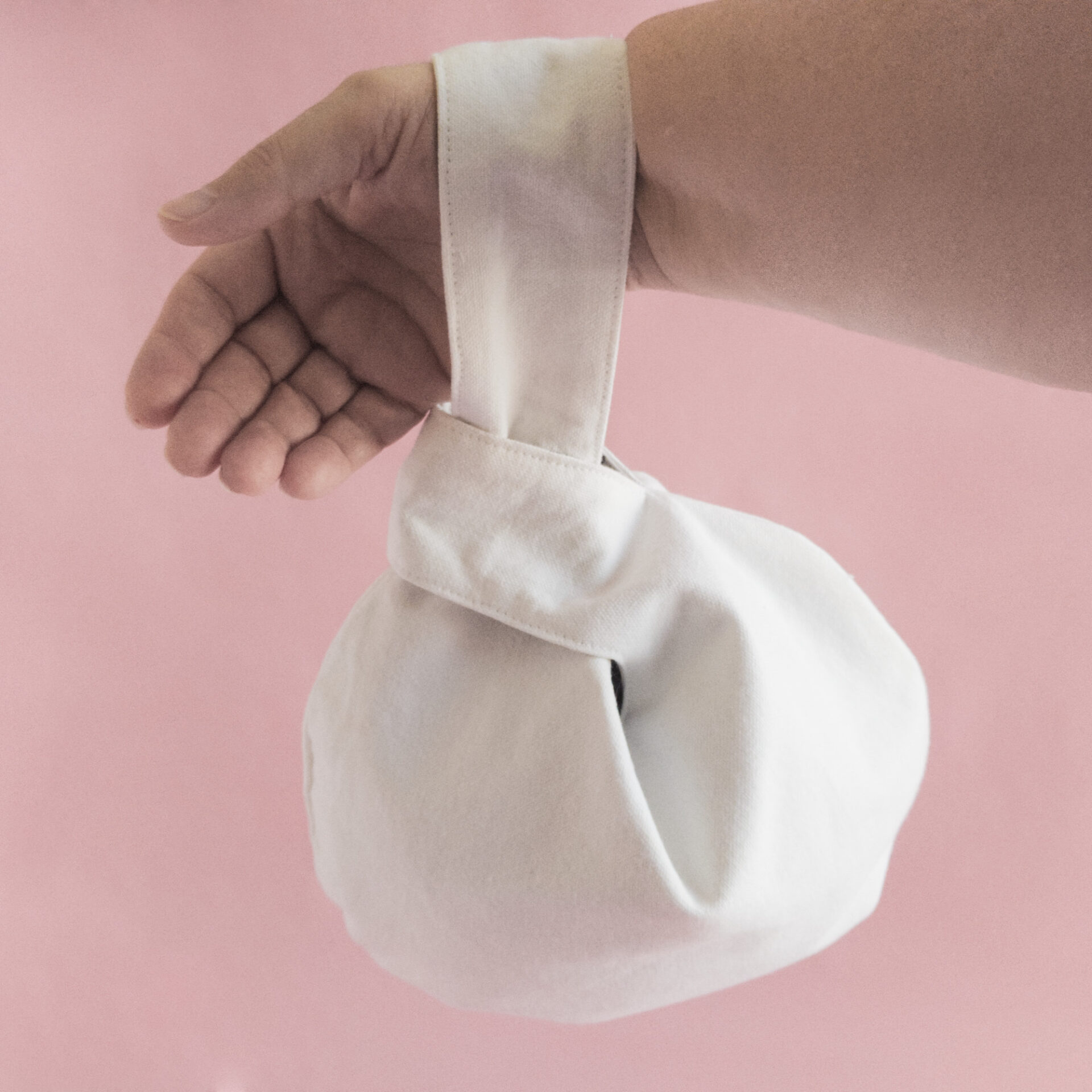 Japanese Knot Bag | White Canvas Summer Wristlet Purse