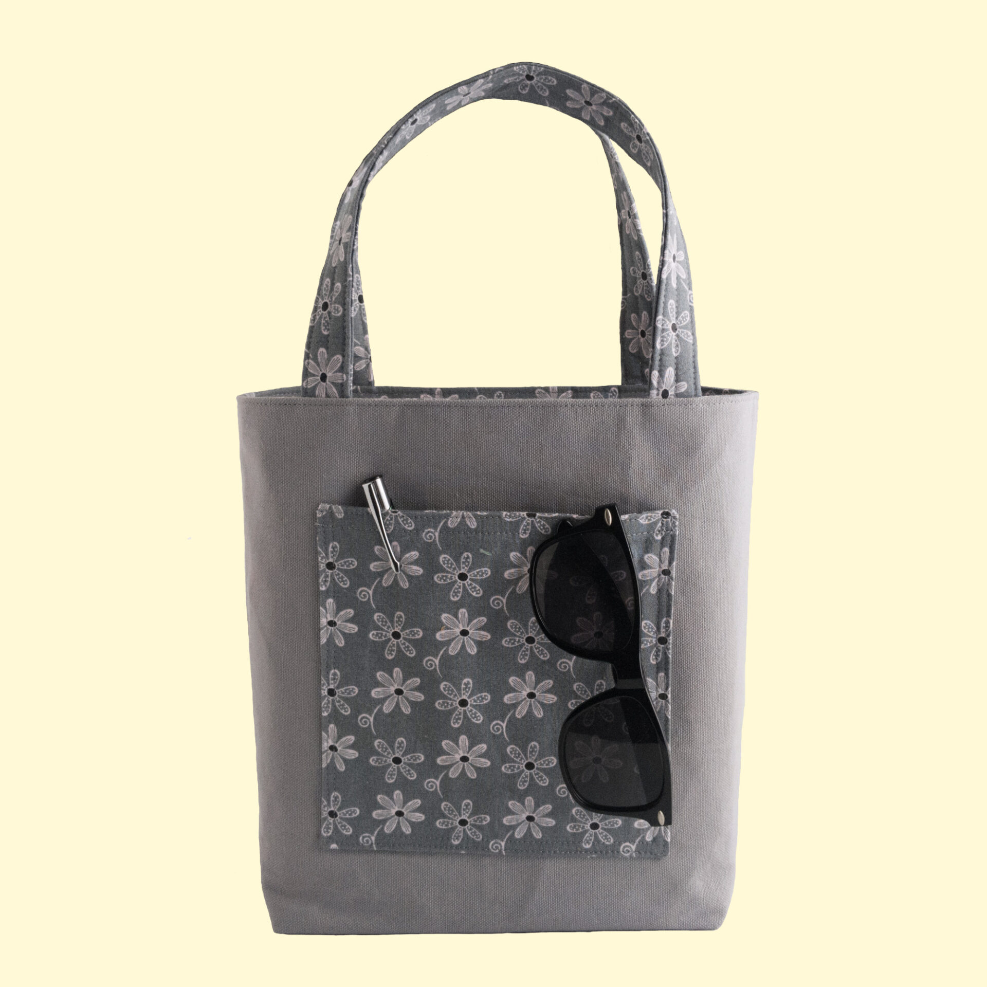 Back of Gray Tote