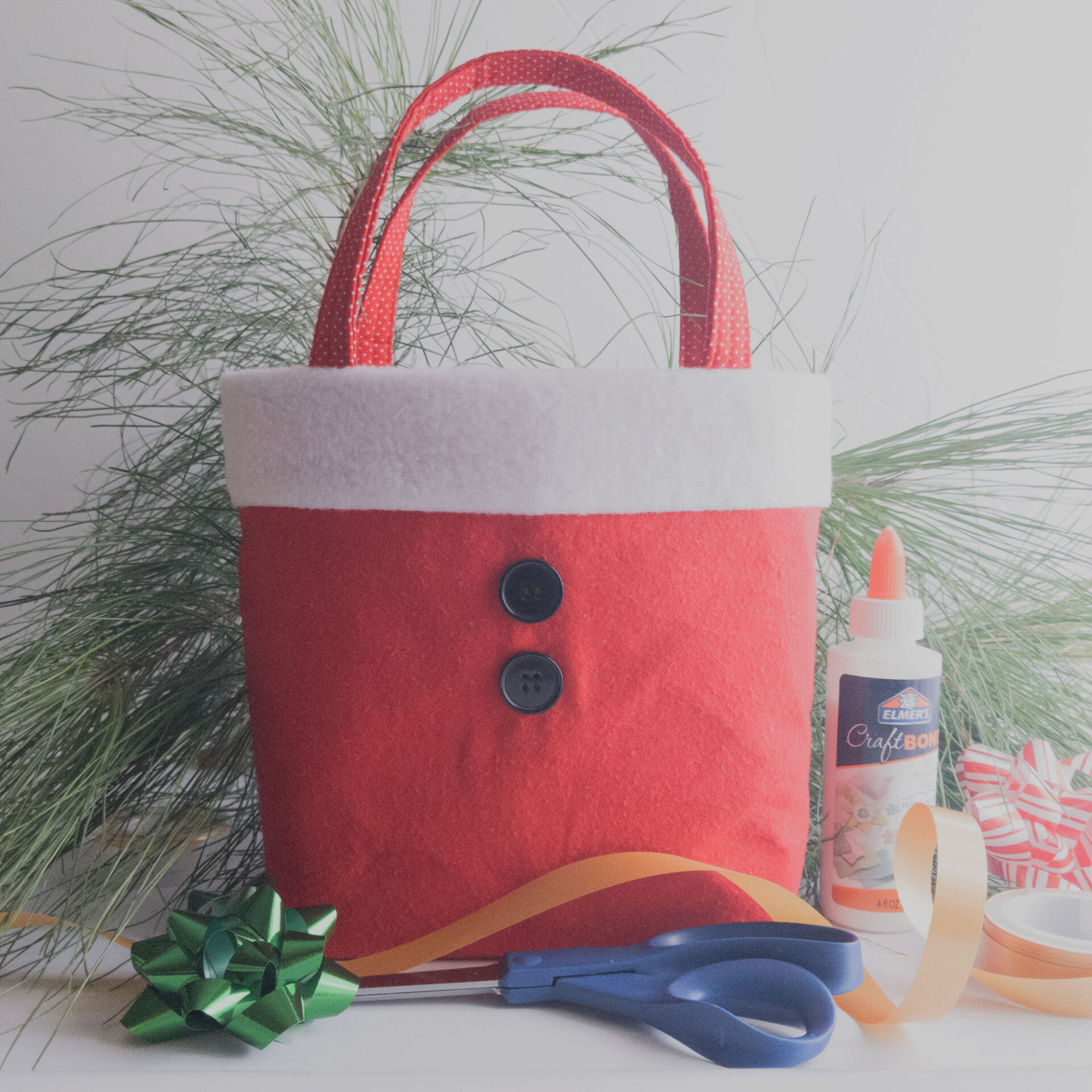 Santa Tote 4 Tote with Wrapping Supplies